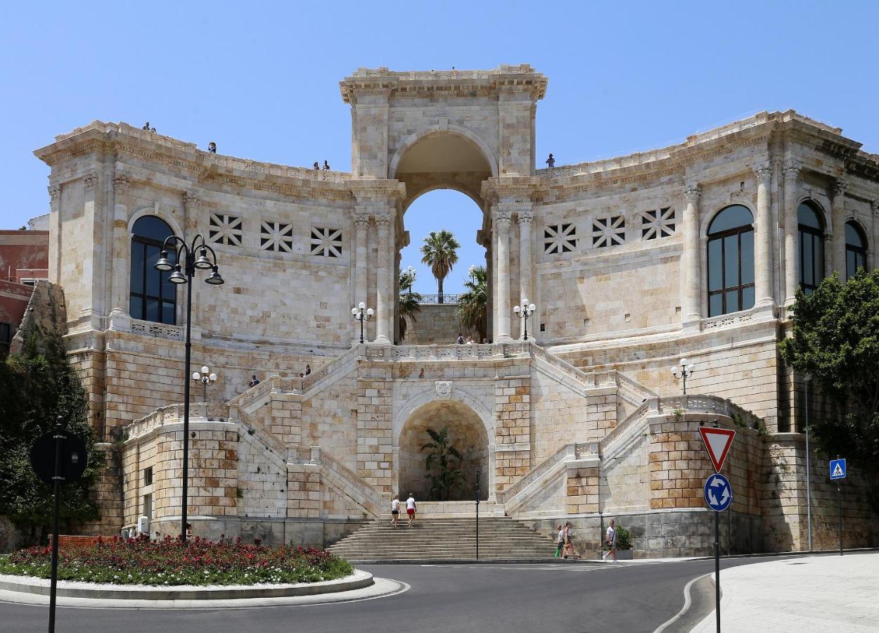 Апартаменти Centro Storico CagliariCasa Tipica Sarda Екстер'єр фото